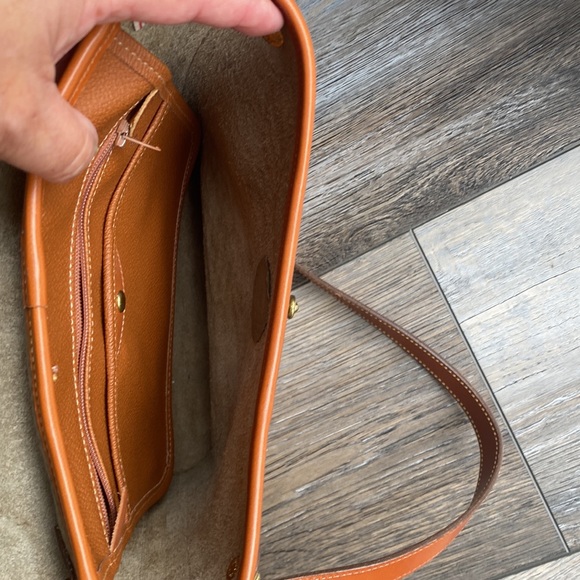 Vintage Dooney and Bourke Cross Body Bag - Picture 6 of 11